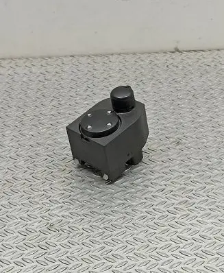 Audi A3 S3 8L Wing mirror switch 8D0959565A 03240034