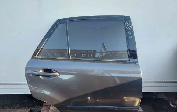 Lexus RX 300 Rear door