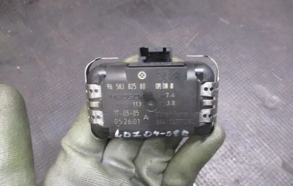 Peugeot 407 Rain sensor 9658382580