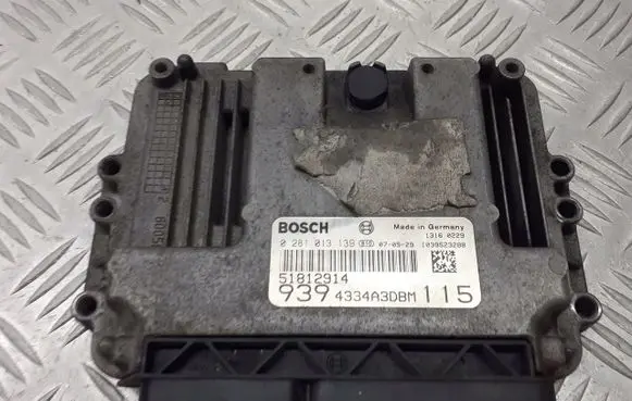 Alfa Romeo 159 Engine control unit/module ECU 0281013139
