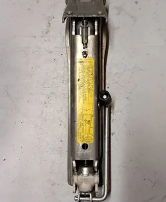 Audi A6 S6 C6 4F Lift Jack 4F0011031