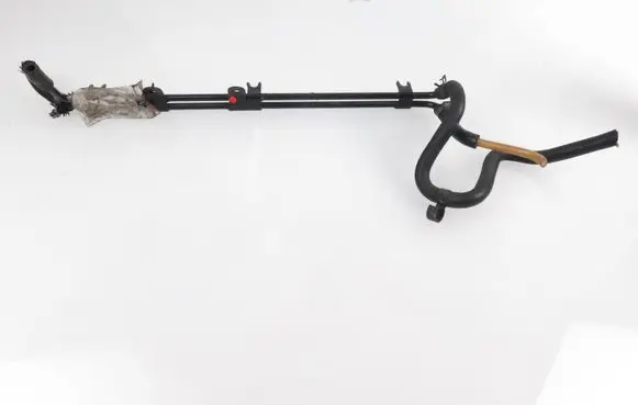 Volkswagen Golf IV Fuel line pipe