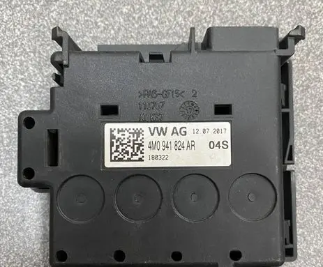 Volkswagen Touareg III Current control relay 4M0941824AR 180322
