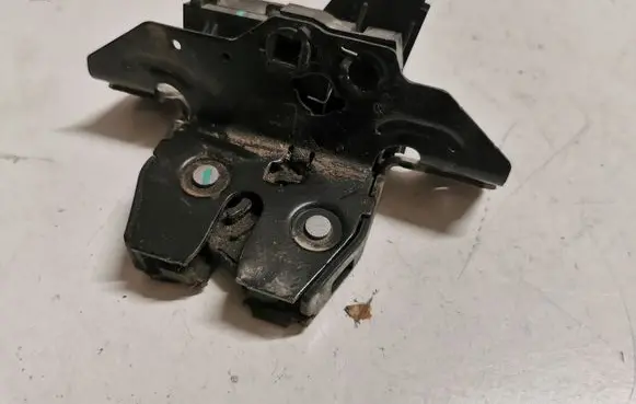 Buick Encore I Tailgate/trunk/boot lock/catch/latch 13511954