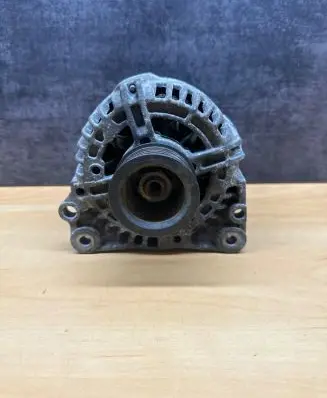 Volkswagen Golf IV Generator/alternator 038903018PX KCB14V90A