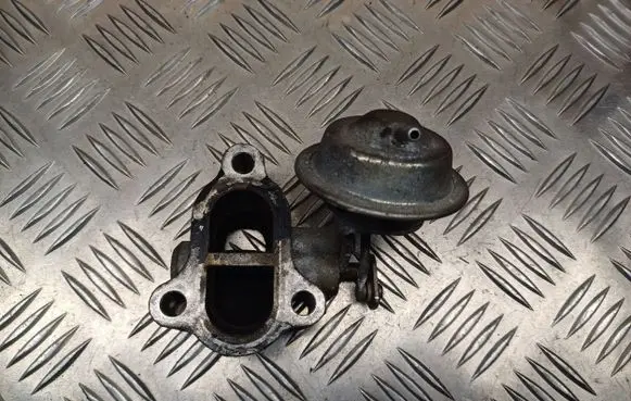 Toyota Urban Cruiser (XP110) Vacuum valve 