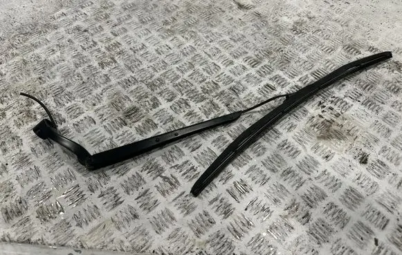 Chevrolet Corvette C8 Windshield/front glass wiper blade 2800 9271