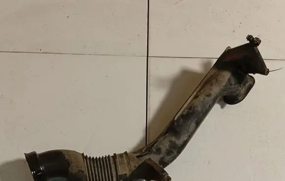 Opel Zafira A Air intake hose/pipe 9202936