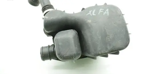 Intake resonator