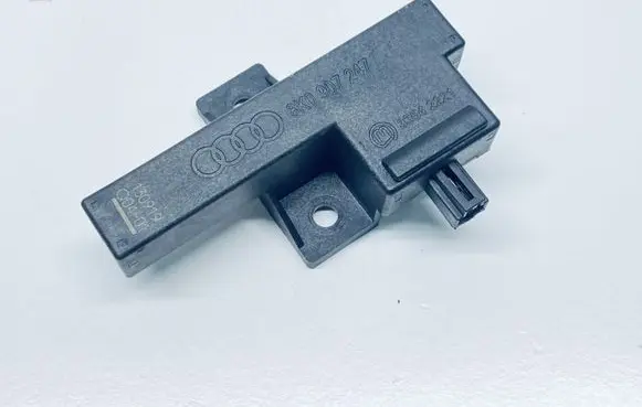 Volkswagen Touareg II Keyless (KESSY) go control unit/module 8K0907247