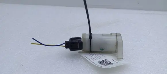 Suzuki SX4 S-Cross Windscreen/windshield washer pump