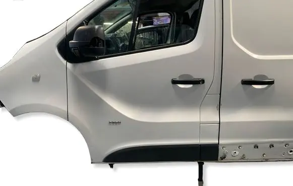 Opel Vivaro Front door OD31