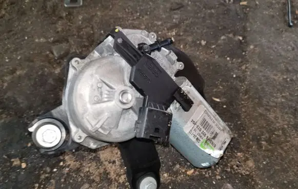 Mini One - Cooper Coupe R56 Rear window wiper motor 6932013