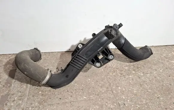 Audi A4 S4 B8 8K Intercooler hose/pipe 8K0145709 0261230207