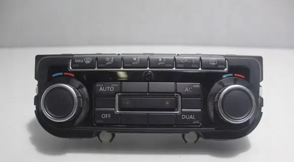 Volkswagen Golf VI Interior fan control switch 