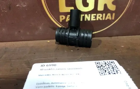 Mercedes-Benz E W211 Breather hose sensor 6460160030