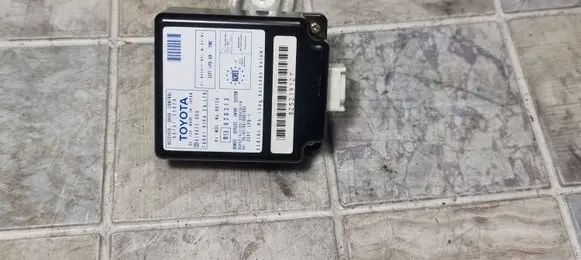 Toyota Yaris Door control unit/module 8974152020 619825000