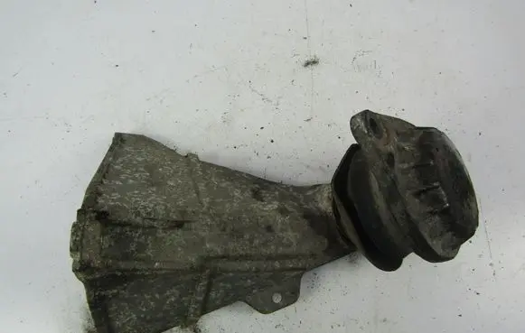 Audi 80 90 S2 B4 Engine mounting bracket 8A0199381A