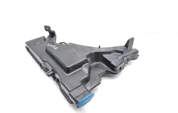Audi A4 S4 B9 Windshield washer fluid reservoir/tank 8W0955451L