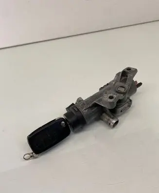 Audi A6 S6 C5 4B Ignition lock 4B0905851F