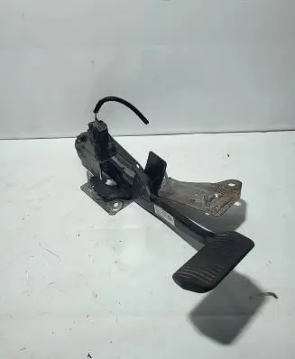 Volvo V50 Brake pedal 4N512467DG 10516M02