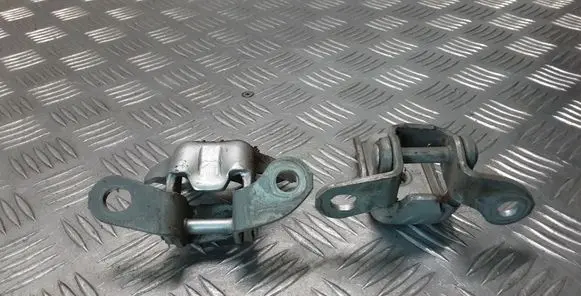 Toyota Land Cruiser (J120) Rear door hinge set 