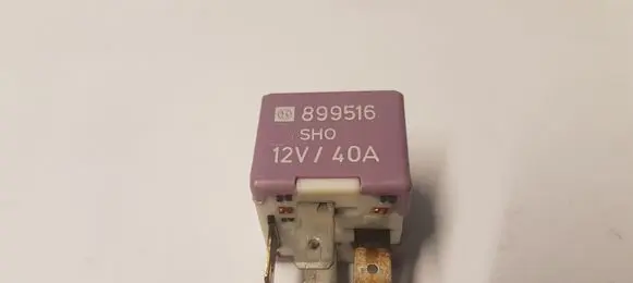 Audi A4 S4 B5 8D Other relay 899516