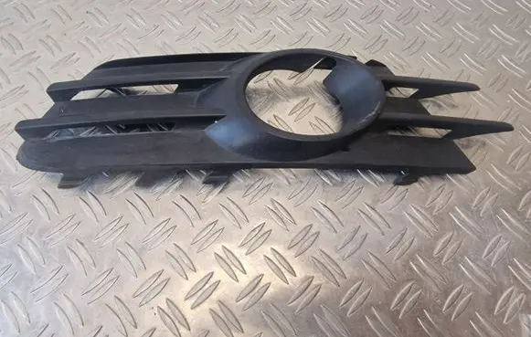 Volkswagen Scirocco Front fog light trim/grill 1K8853666C