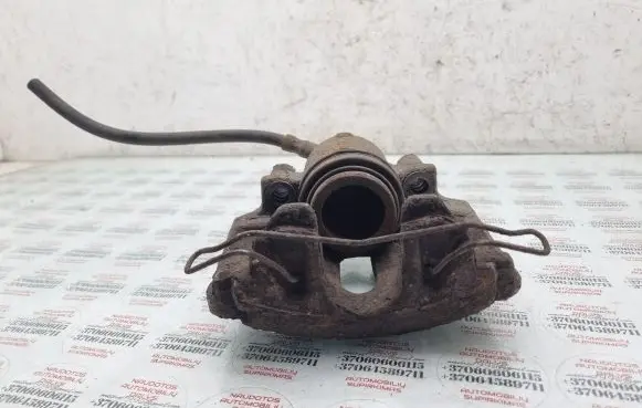 Volkswagen PASSAT B6 Front brake caliper