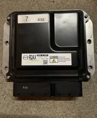 Mazda CX-7 Engine control unit/module R2AX18881F