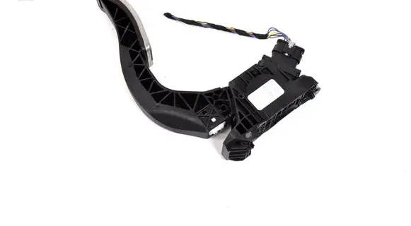 Nissan Juke I F15 Accelerator throttle pedal 8W1723523A