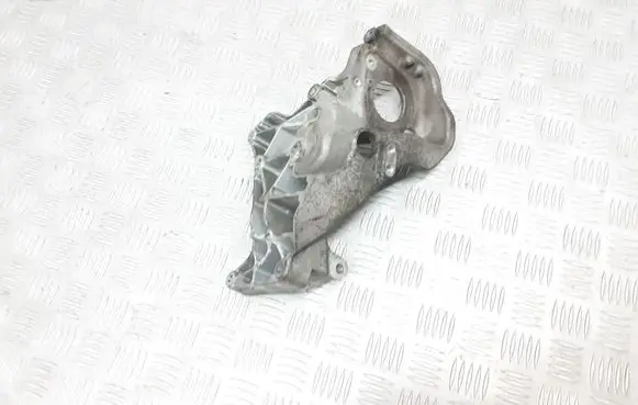 Volvo XC60 Generator/alternator bracket 31401103