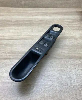 Renault Espace IV Electric window control switch 8200519355 0012126
