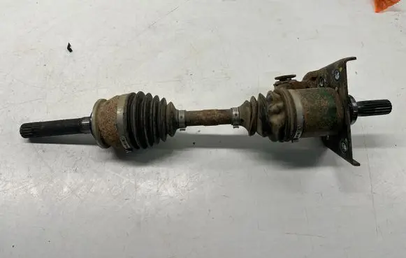 Isuzu D-Max Front driveshaft