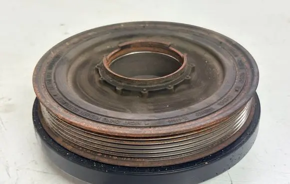 BMW 1 F20 F21 Crankshaft pulley 8512072