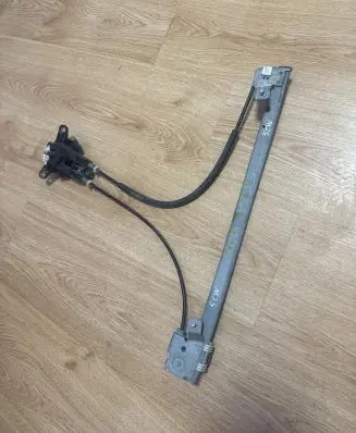 Peugeot 106 Front door manual window regulator 111048