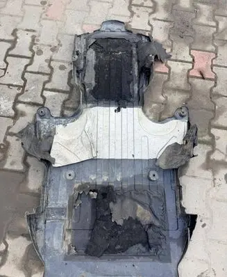 Jaguar XF X250 Engine splash shield/under tray CX236A969BA 9X236A969BD