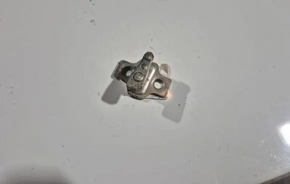 Chevrolet Aveo Front door lock loop/hook striker 