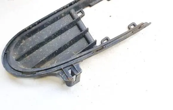 Volkswagen Sharan Front bumper lower grill 7m0853684b 95vw17b968aaw
