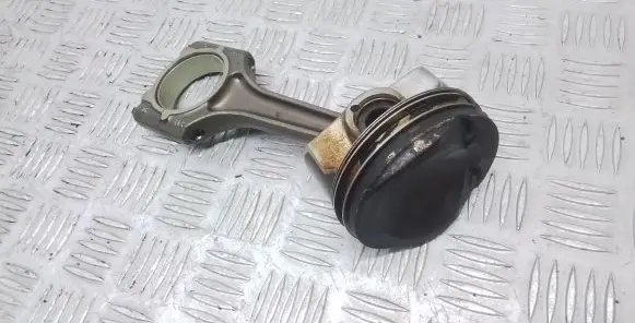 Volkswagen PASSAT B7 USA Piston with connecting rod 06LH