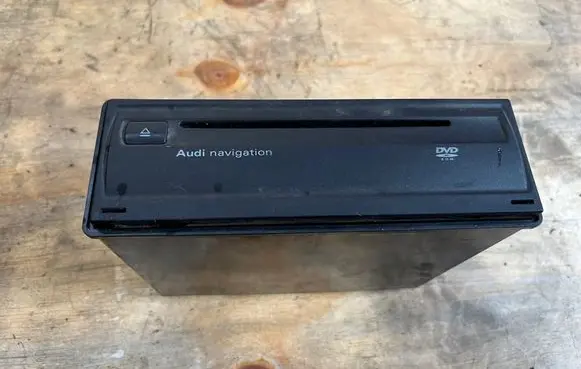 Audi A8 S8 D3 4E Navigation unit CD/DVD player 4E0919977