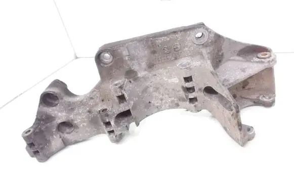 Ford Galaxy A/C compressor mount bracket 045903143C