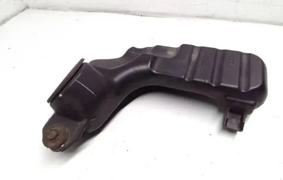 Honda CR-V Intake resonator 