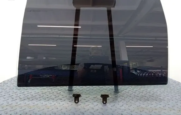 KIA Carnival Rear door window glass
