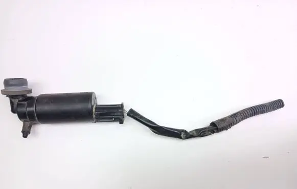 Toyota Avensis T250 Windscreen/windshield washer pump