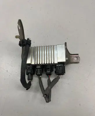 Toyota Hilux VIII Glow plug pre-heat relay 285510E010