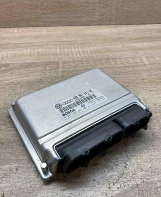 Audi A6 Allroad C5 Engine control unit/module ECU 4D0907551AE 0261204807