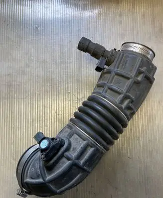 Intercooler hose/pipe