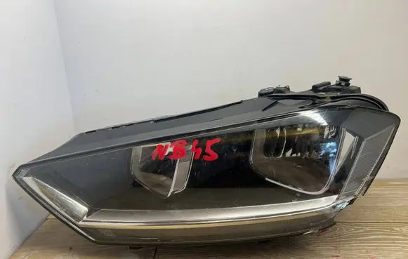 Volkswagen Golf Sportsvan Headlight/headlamp 517941005C