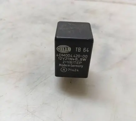 Mercedes-Benz W123 Light relay 4DM00442000 71424